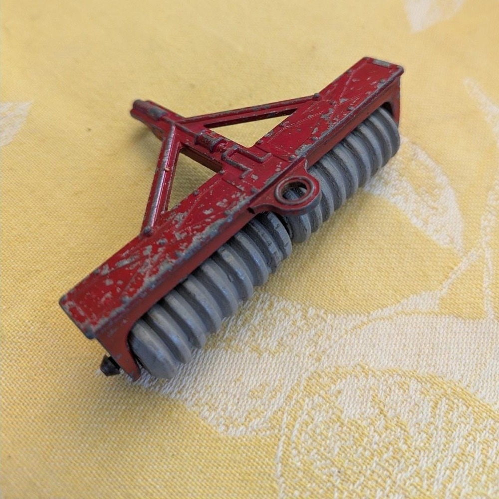 Vintage Hubley Kiddie Toy 50 Red Disc Harrow Farm Tractor Implement Die Cast